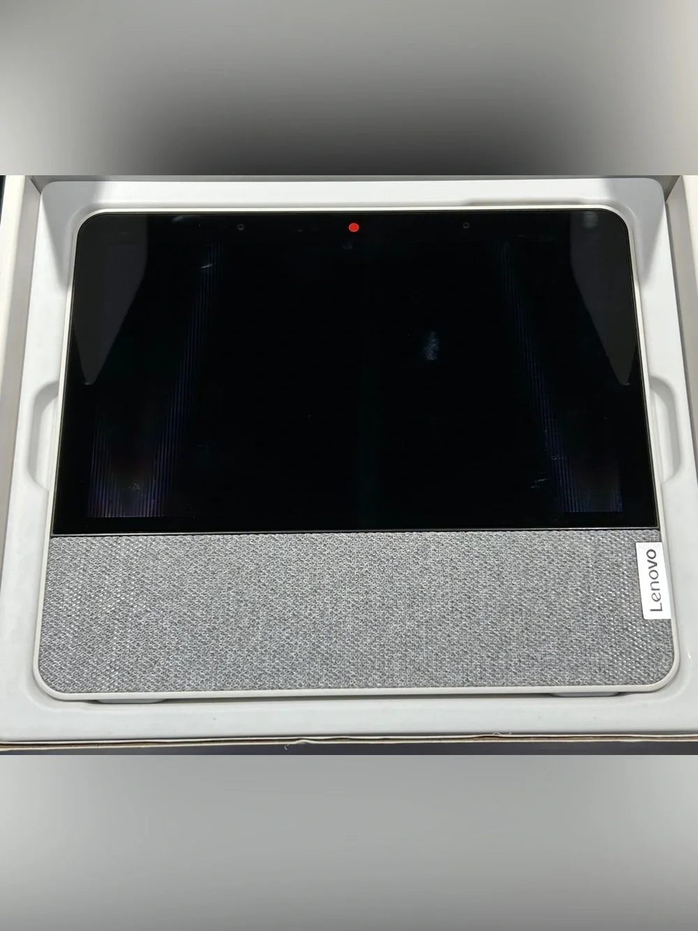 Lenovo Smart Display 7 - Gray Fabric Front with White Case